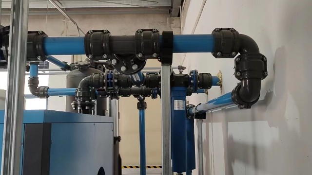 铝合金空气管道和不锈钢管道怎么连接